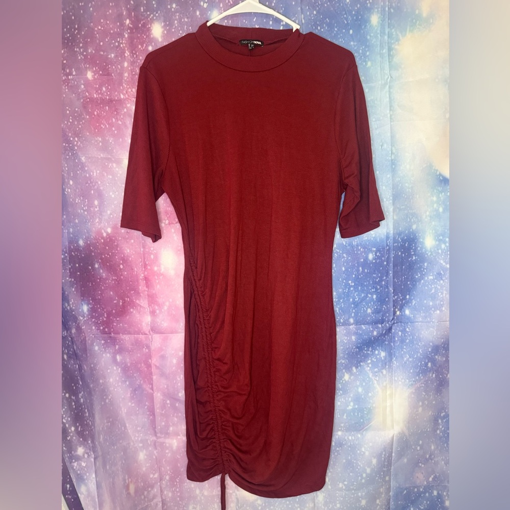 Fashion nova ruched side dress 🛍